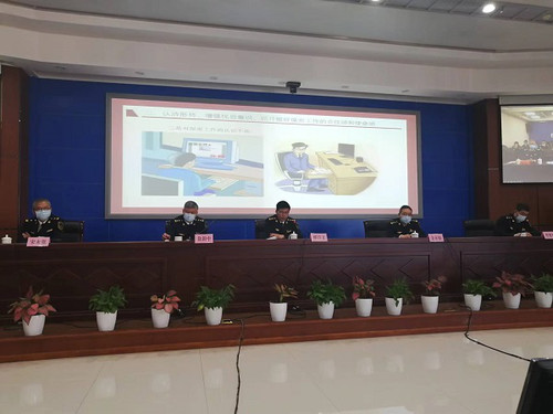 22190120e6fu.jpg